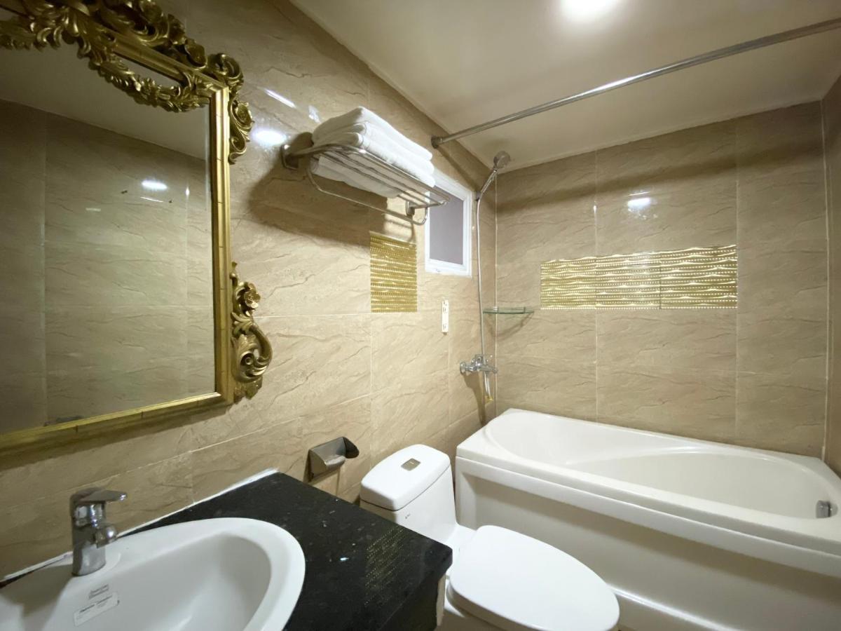 Crowne Bui Vien Hotel Ho Şi Min Dış mekan fotoğraf